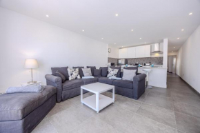Sea Breeze Two Bedroom Apartment